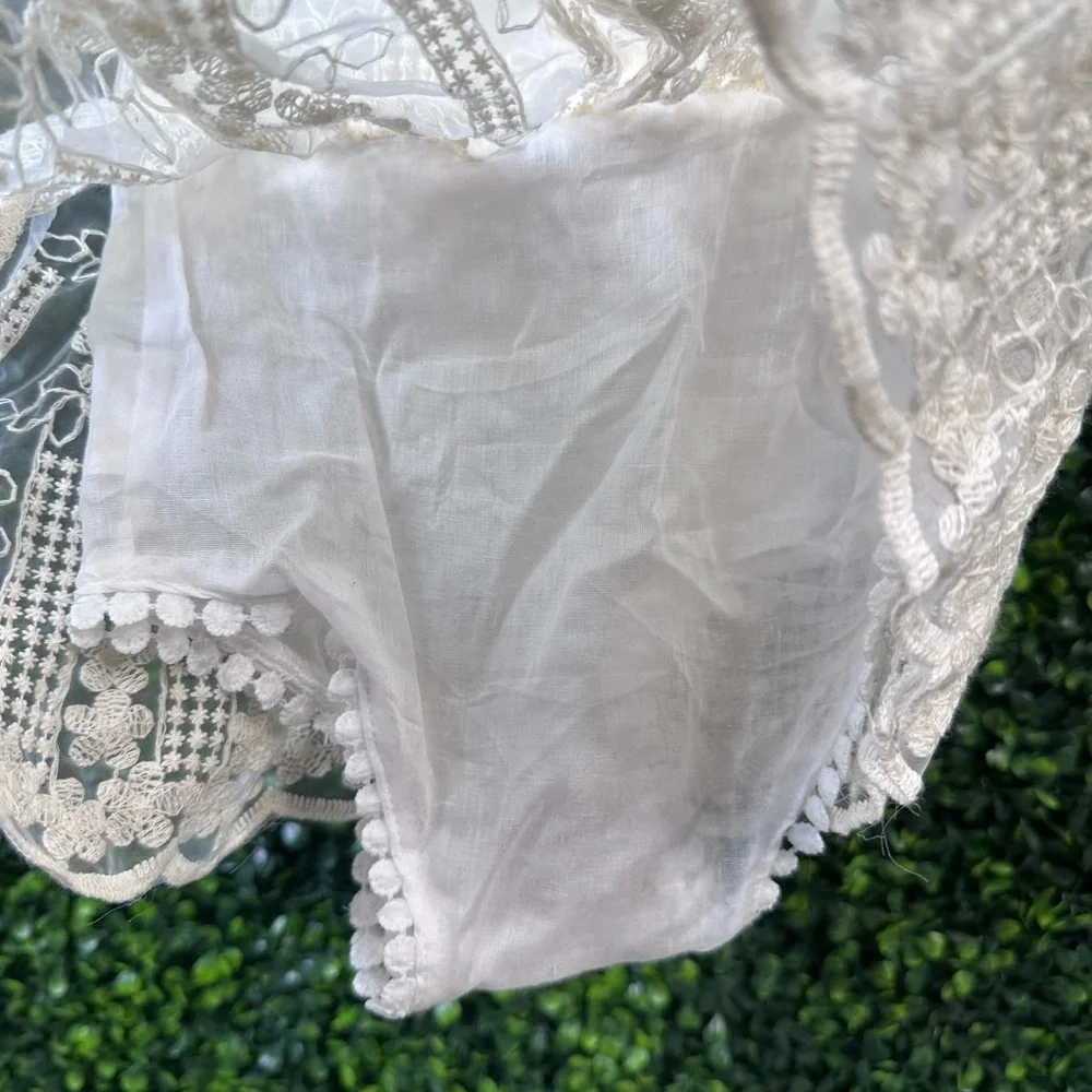 Nwot Elegant White‎ Lace Baby Dress
